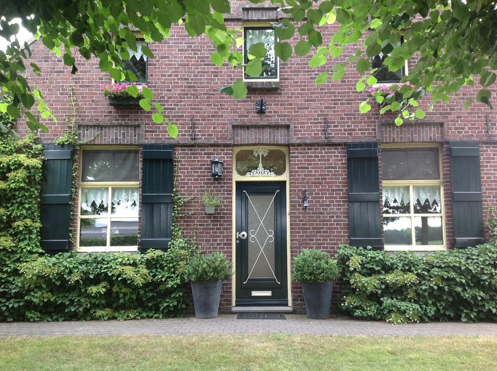 Hoeve Het Verre Einder Хейтуйсен Номер фото